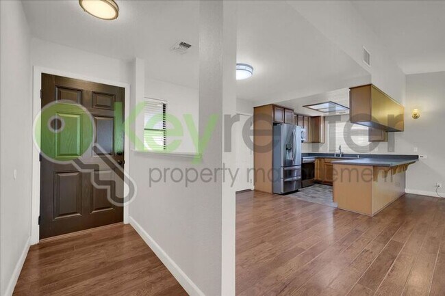 Foto del edificio - 6359 Edgewood Way