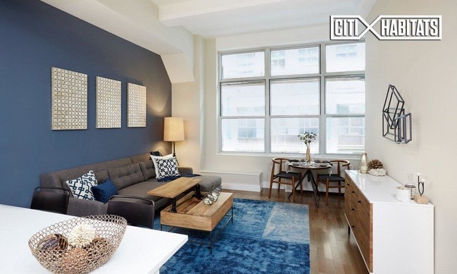 Building Photo - Sienna37