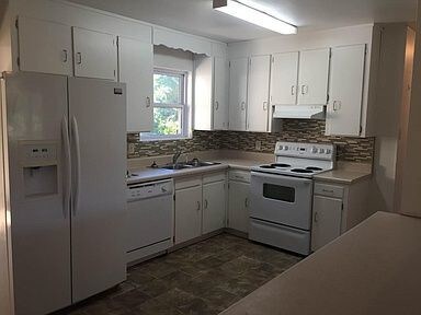 Building Photo - Pensacola SWEET HOME