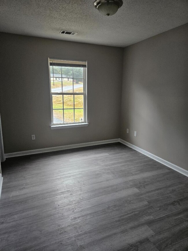 Foto del edificio - 55 Wheeler Rd