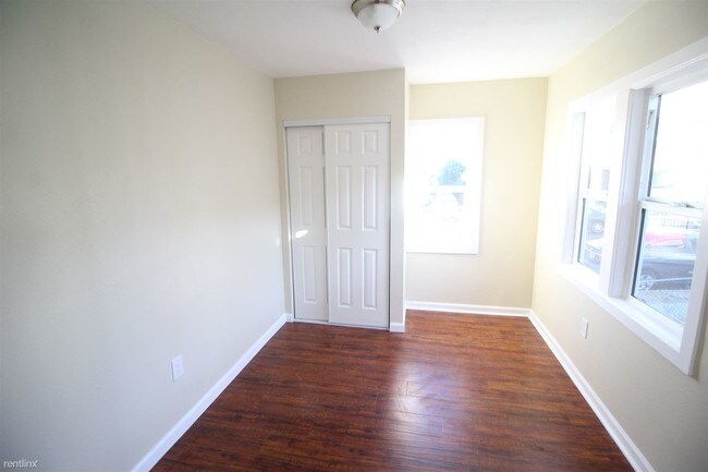 Foto del edificio - 1815 Kearney St