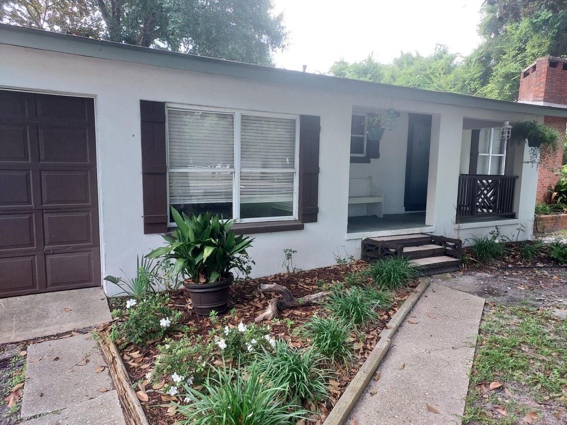 Foto principal - 128 Calhoun Ave