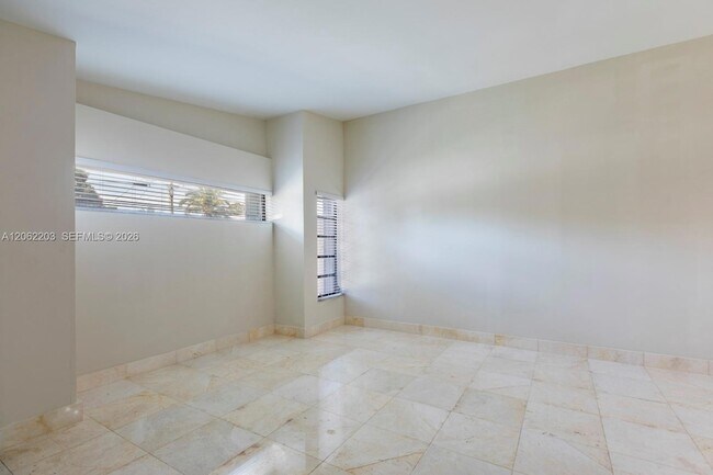 Foto del edificio - 2733 SW 31st Pl