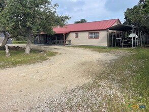 Building Photo - 551 Ramblewood Dr