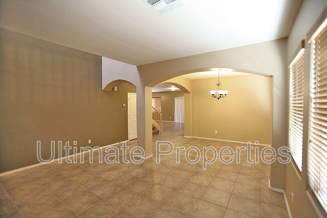 Building Photo - 18447 W Caribbean Ln