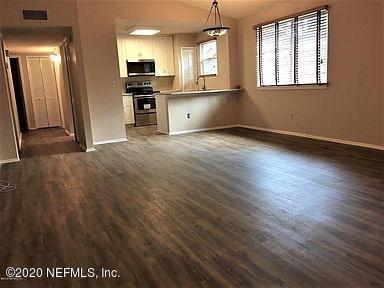 Building Photo - 2017 Oleander Pl