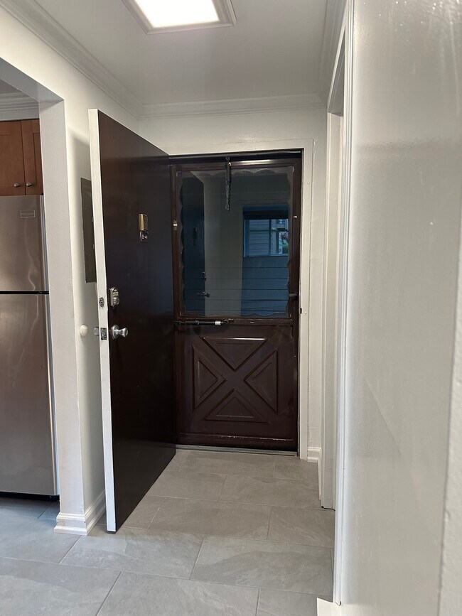 Building Photo - 41 Watertree Dr