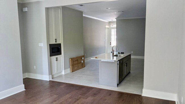 Foto del edificio - Beautiful 2/2 Condo at Old Goodwood Crossi...