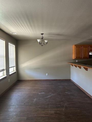 Foto del edificio - 10915 Shady Oaks Dr