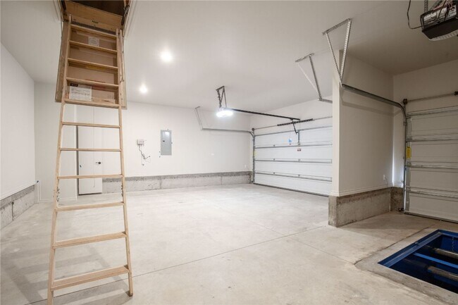 Building Photo - Gorgeous 4 Bed 2.5 Bath In Arcadia