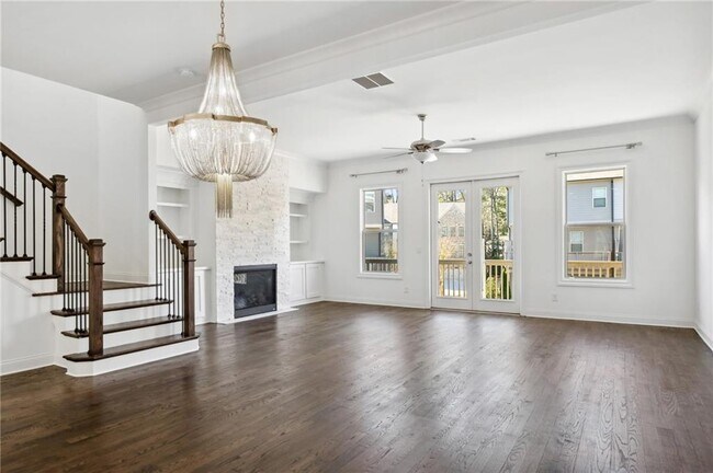 Foto del edificio - 2436 Skyland Way NE