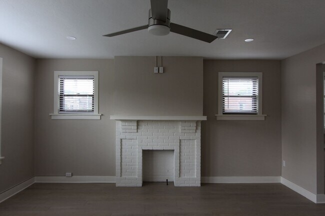 Foto del edificio - 1117-1119 S. Braddock Ave.