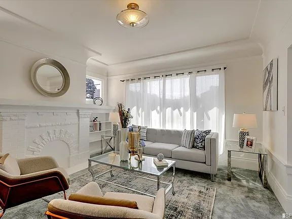 Building Photo - "Charming 2-Bed Sanctuary in San Francisco – Cozy 900 Sq Ft Retreat!"