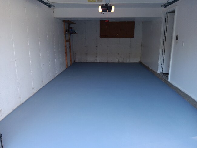 Building Photo - 5518 Carla Dr