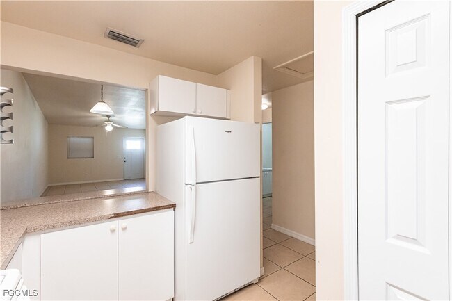 Building Photo - 1321 SE 8th Ave