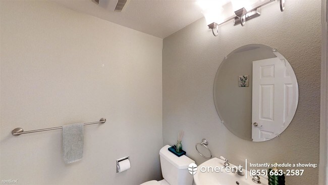 Foto del edificio - 3 br, 2.5 bath Townhome - 501 Weiner Way -