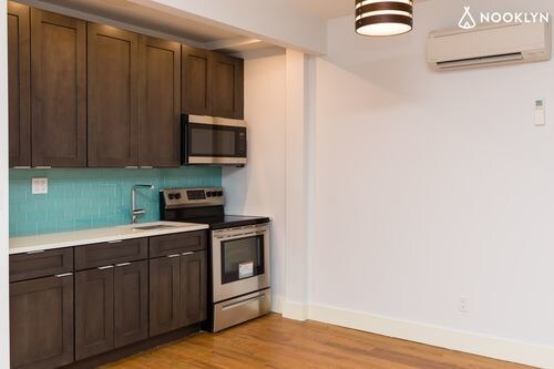 Foto del edificio - 868 Lafayette Ave