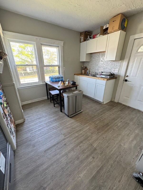 Foto del edificio - 5485 Ridge Rd