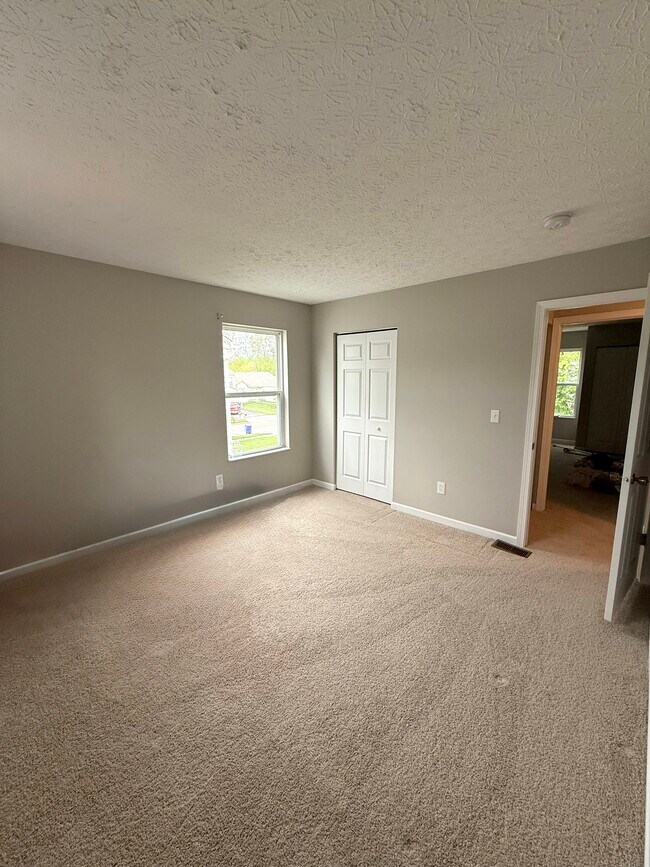 Foto del edificio - 6370 Bellinger Dr