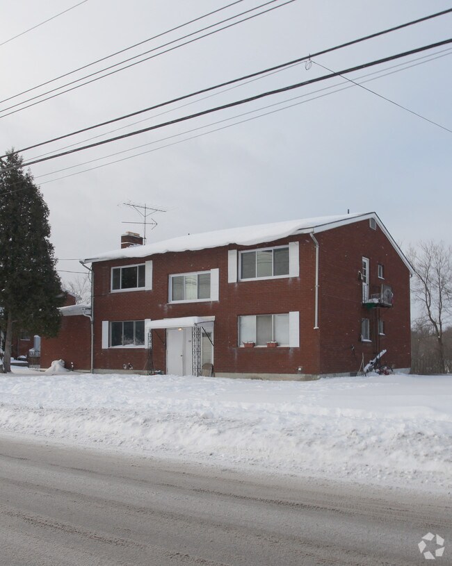 139 Campus Dr, Cobleskill, NY 12043 Apartments Cobleskill, NY