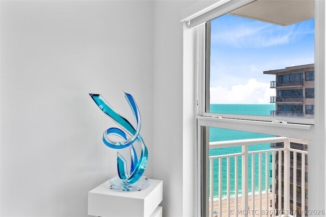 Building Photo - 3850 Galt Ocean Dr
