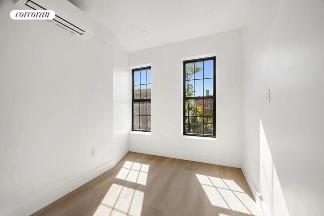 Building Photo - 266 Stagg St