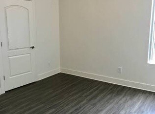 Foto del edificio - 107 S Meadow St