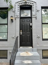Building Photo - 2125 McCulloh St