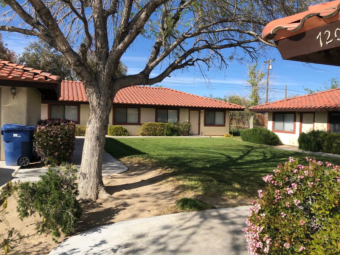 Foto principal - 724 N Florence St