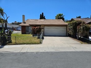 Building Photo - 246 Parkcreek Ct