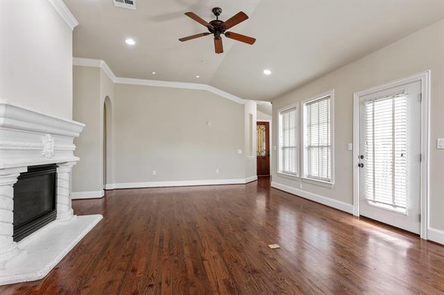 Foto del edificio - 5801 Hillcrest Ave