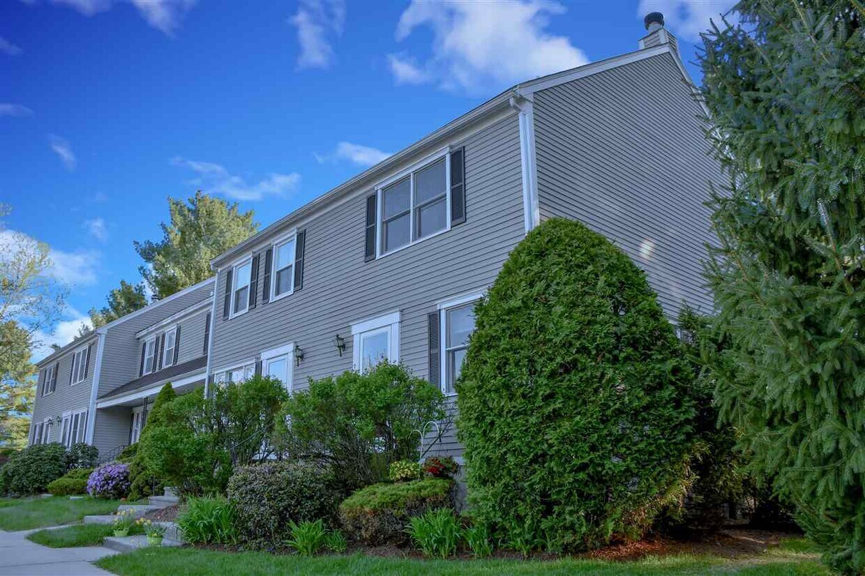 52 Cadogan Way, Nashua, NH 03062 Townhome Rentals in Nashua NH