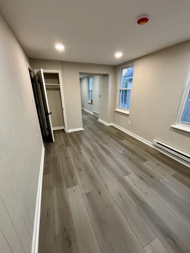 Foto del edificio - 957 Springfield Rd