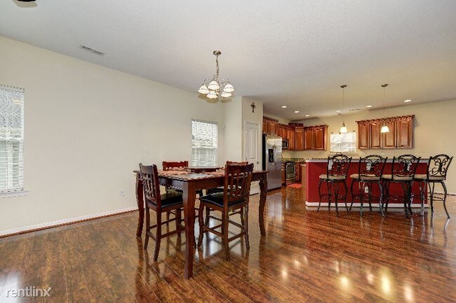 Foto del edificio - 4 br, 3 bath House - 3519 Dey St