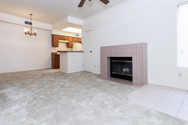 Building Photo - 7945 E Colette Cir