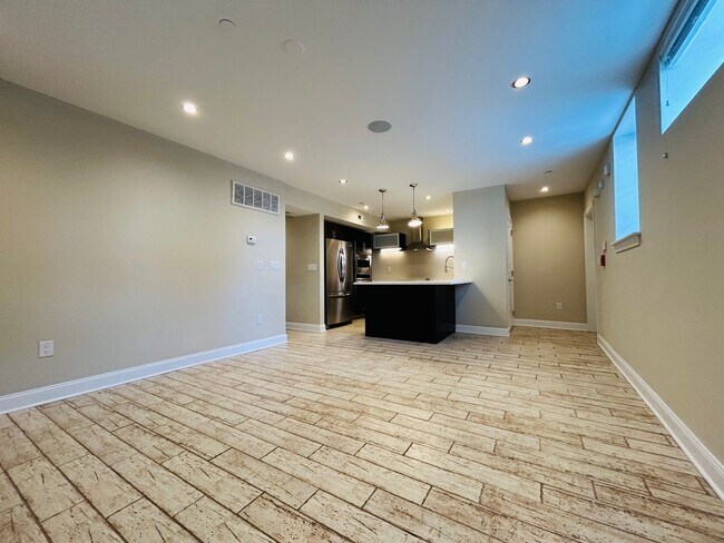 Foto del edificio - 4525 Fleming St