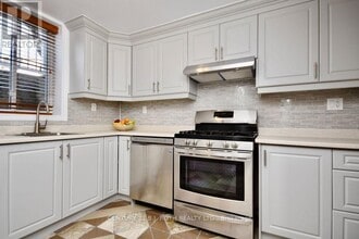 Building Photo - 42 McVeigh Dr