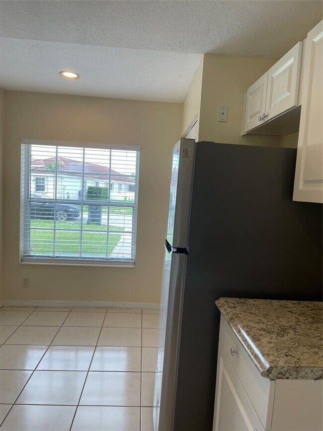 Building Photo - 3620 Miramontes Cir