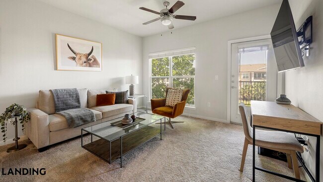 Foto del edificio - 715 W Slaughter Ln