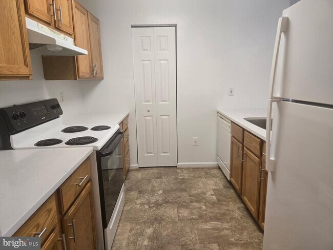 Foto del edificio - 7516 Snowpea Ct