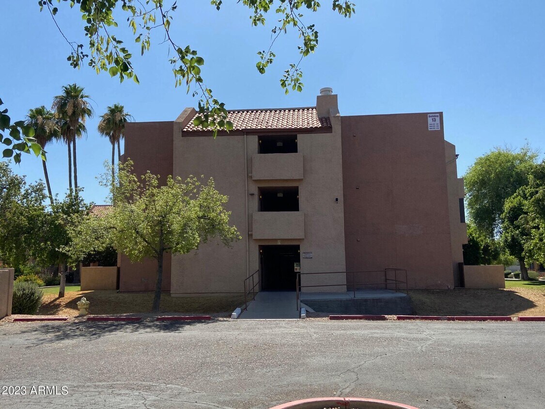 540 MAY St Unit 3138, Mesa, AZ 85201 Room for Rent in Mesa, AZ