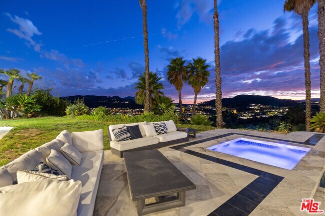 Foto del edificio - 24366 La Masina Ct