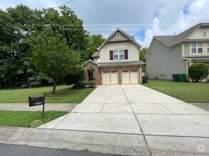 Building Photo - 3109 Maywood Dr