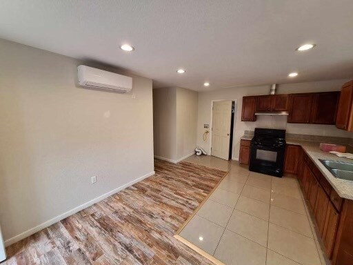 Foto del edificio - 8157 Cantaloupe Ave