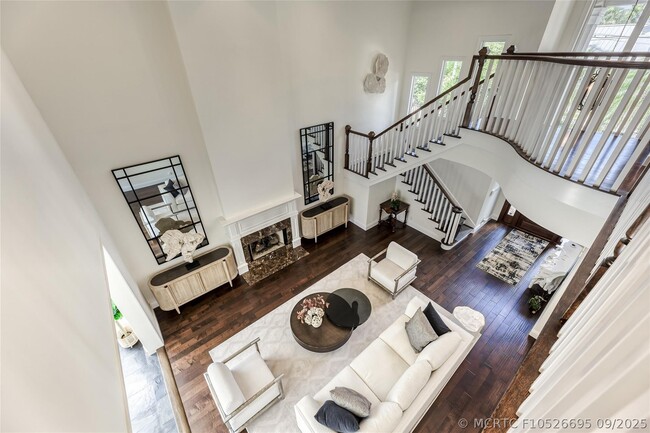 Building Photo - 524 Poinciana Dr