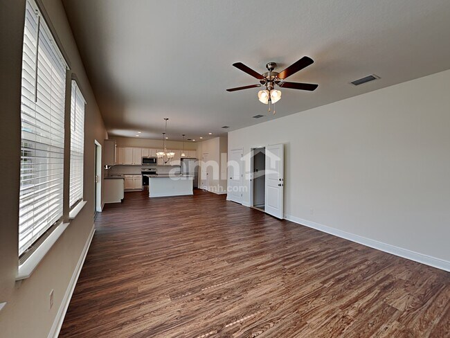 Building Photo - 1109 Sky Lakes Drive