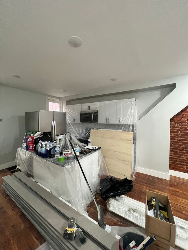 Foto del edificio - Coming Soon. Under Renovation-3 Bedroom 2.5 Bath in Lancaster City