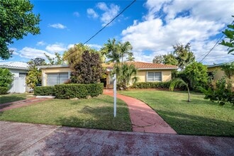 Building Photo - 475 S Shore Dr