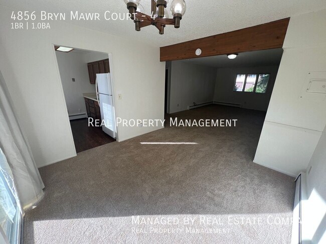 Foto del edificio - 4856 Bryn Mawr Ct