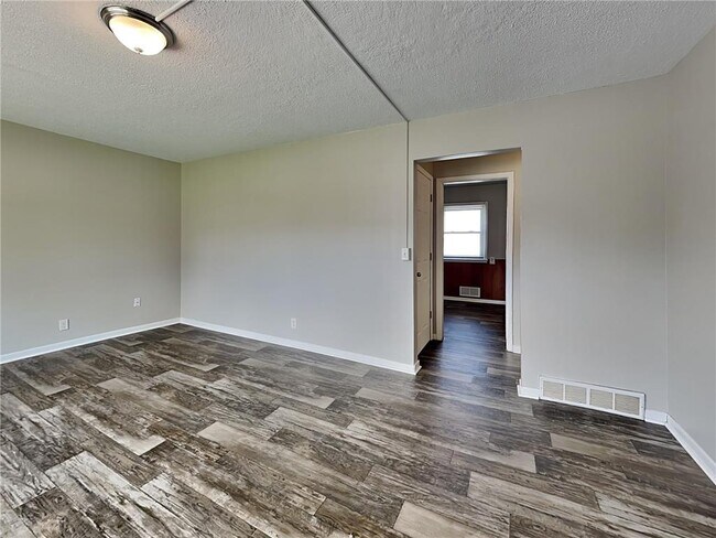 Foto del edificio - 1103 44th Ave NE